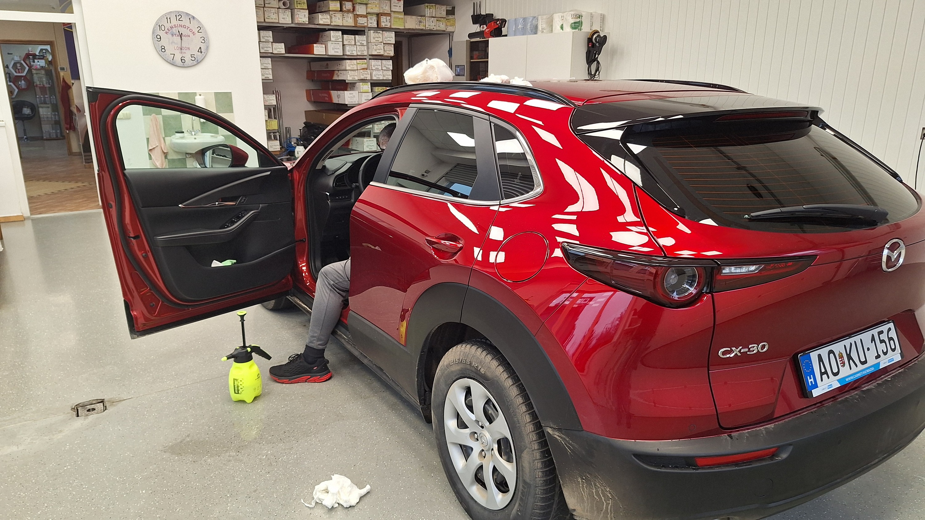 Beim Folieren der Scheiben