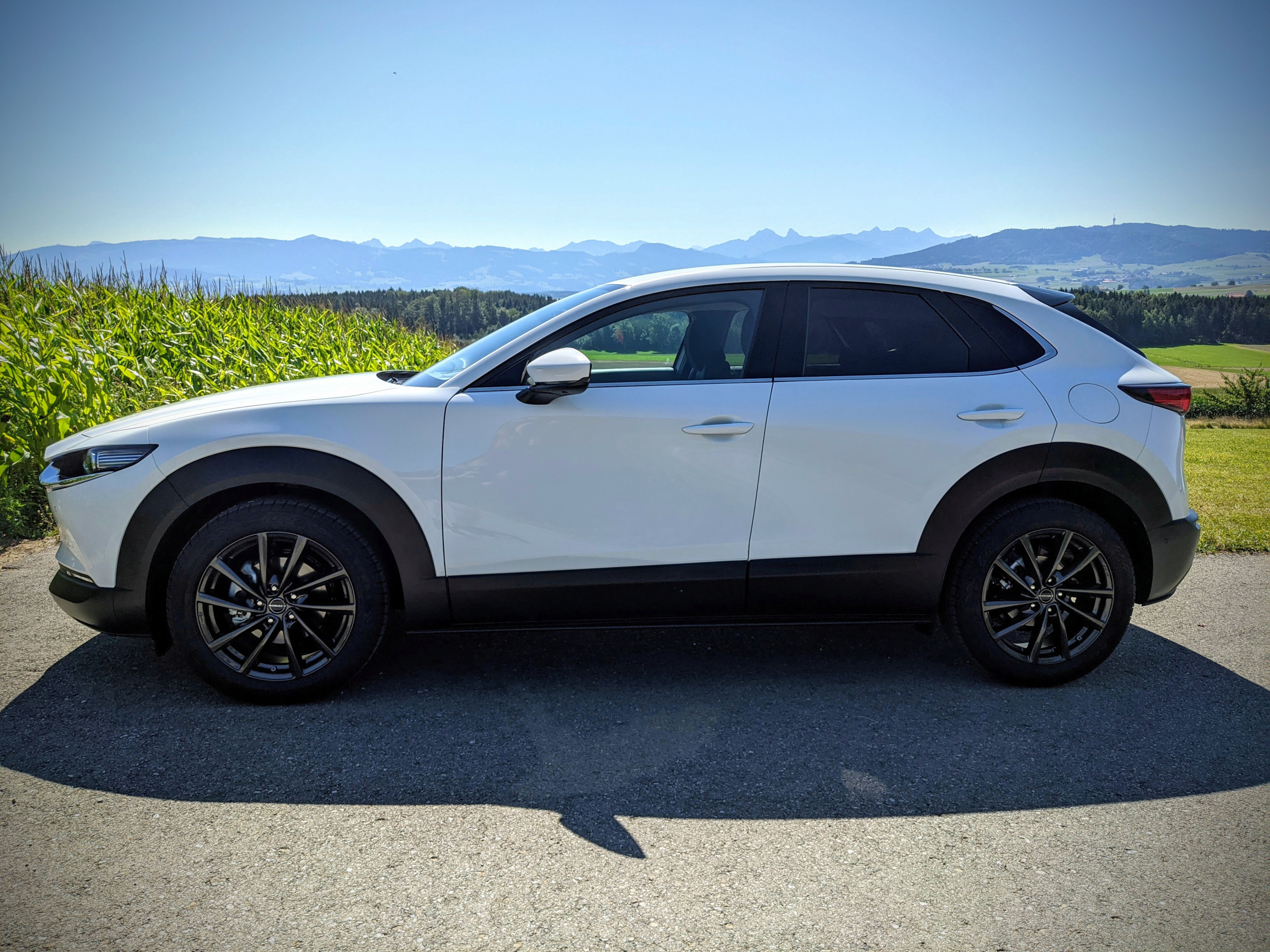 CX-30 Revolution (in der Schweiz) Skyactive-X, 180 mit Borbet V 18"