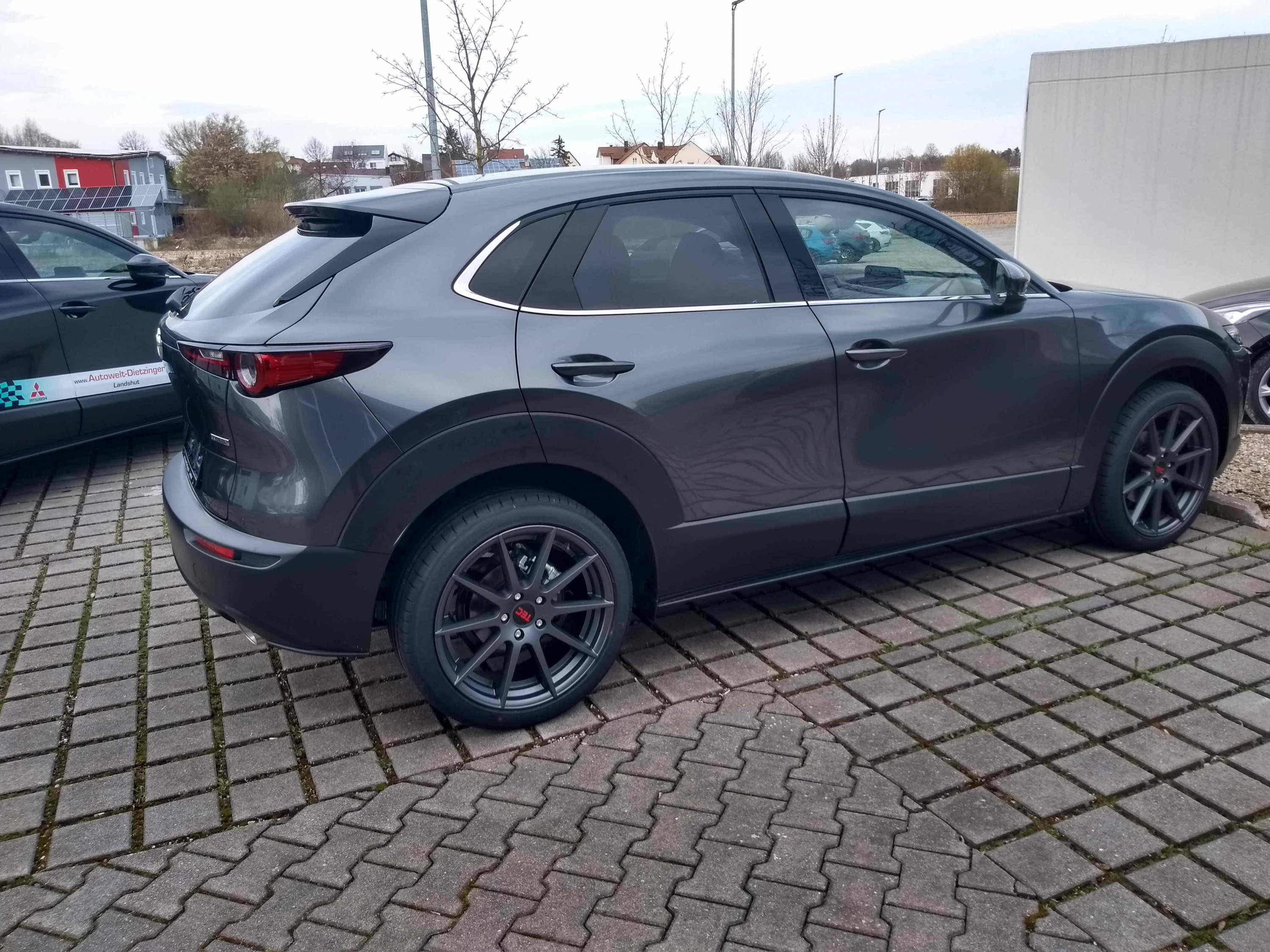 Neuer CX 30