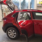 Beim Folieren der Scheiben